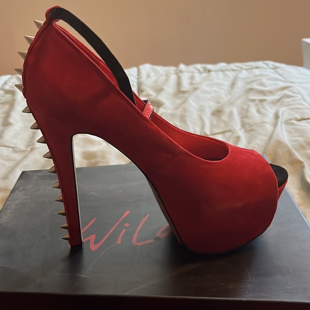 Wild Pair platform peep toes